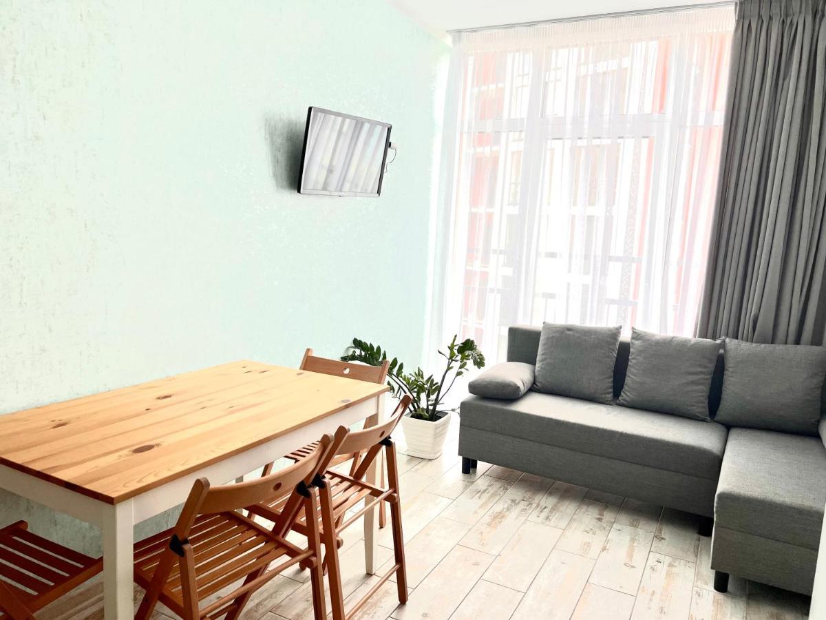 Osapart Cozy Apartment In A Complex Semycvit Lemberg Exterior foto